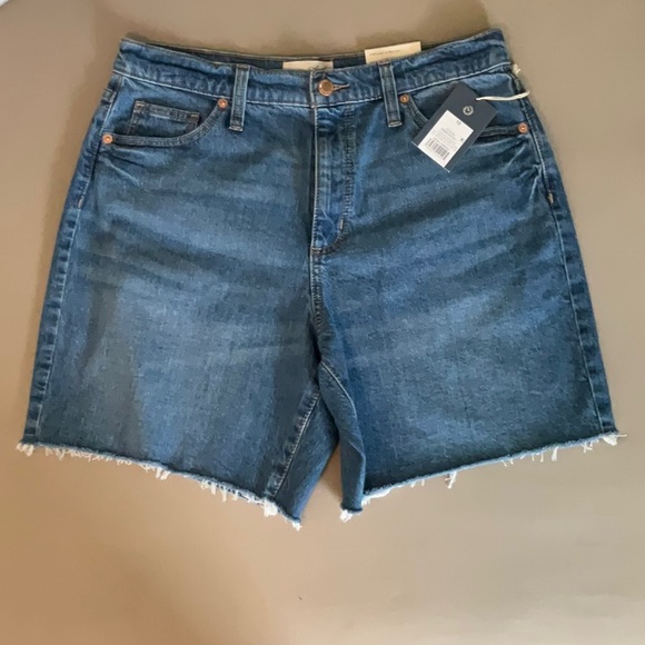 Universal Thread Pants - NWT Universal Threads ~ Vintage Bermuda Blue Jean Shorts